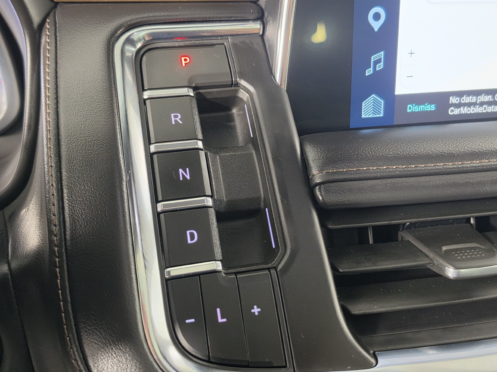 Used 2023 Chevrolet Tahoe High Country AWD/4WD image 18