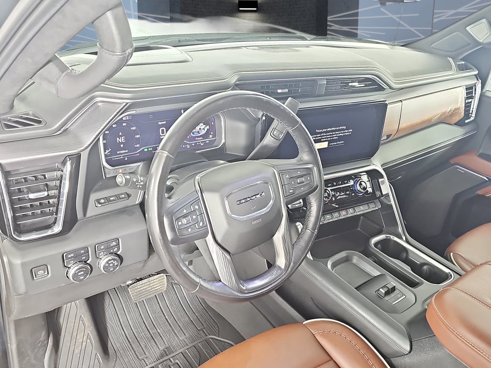 Used 2024 GMC Sierra 2500 Denali Ultimate AWD/4WD image 13