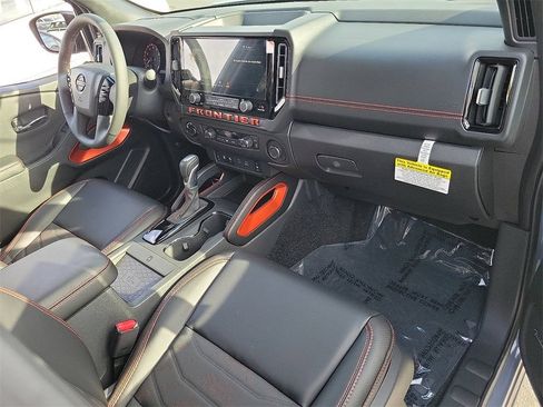 New 2025 Nissan Frontier PRO-4X w/ Pro Premium Package AWD/4WD image 10