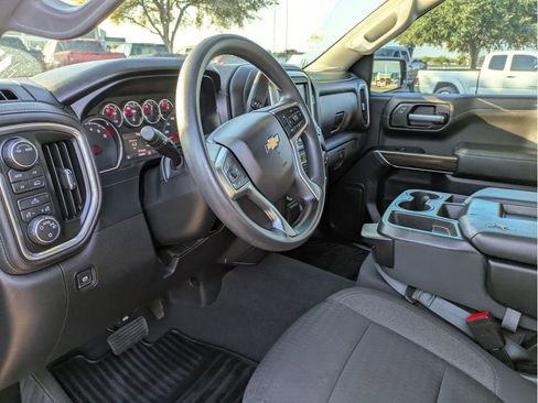 Used 2020 Chevrolet Silverado 1500 LT image 9