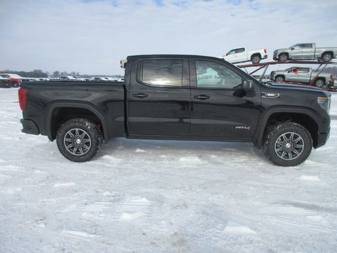 New 2026 GMC Sierra 1500 AT4 w/ AT4 Premium Package image 3