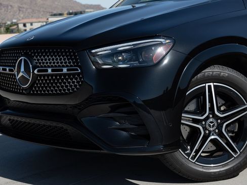Used 2025 Mercedes-Benz GLE 450 4MATIC Coupe image 8
