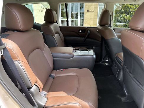 Used 2023 INFINITI QX80 Premium Select w/ Cargo Package image 18