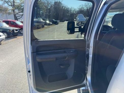 Used 2013 GMC Sierra 3500 SLE w/ SLE Preferred Package image 15