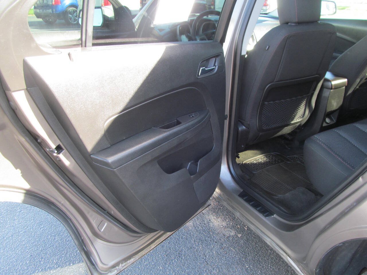 Used 2012 Chevrolet Equinox LT w/ Driver Convenience Package FWD image 15