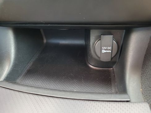 Used 2012 Dodge Charger SE image 11