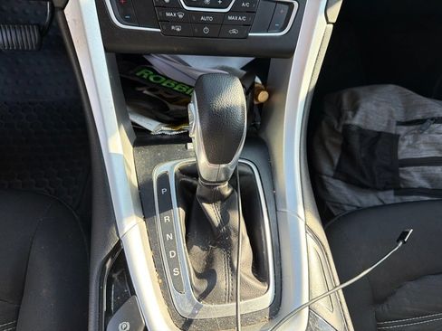 Used 2016 Ford Fusion SE FWD image 15