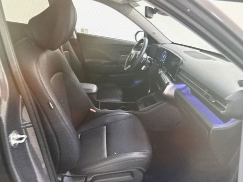 Used 2025 Hyundai Kona Limited FWD image 11