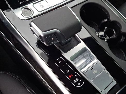 New 2026 Audi Q8 Premium Plus image 13