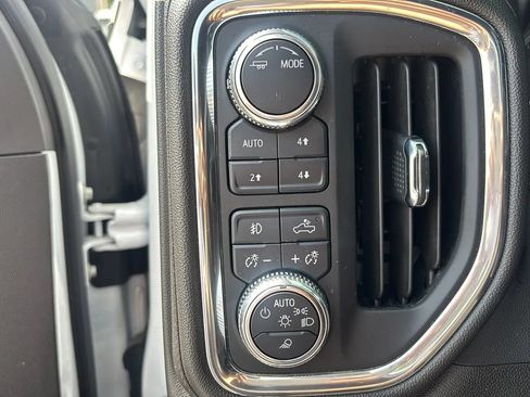 Used 2023 GMC Sierra 3500 Denali w/ Denali Ultimate Package AWD/4WD image 23