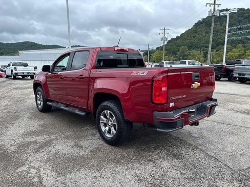 Used 2019 Chevrolet Colorado Z71 AWD/4WD image 3