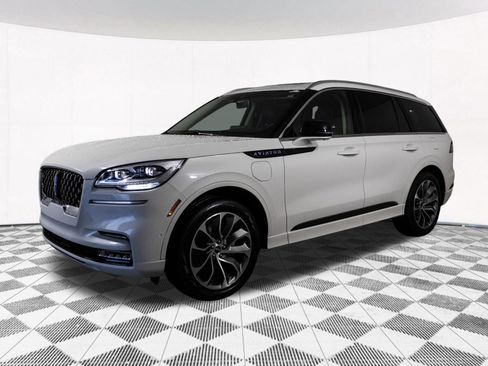 Used 2021 Lincoln Aviator Grand Touring w/ Equipment Group 302A AWD/4WD image 10