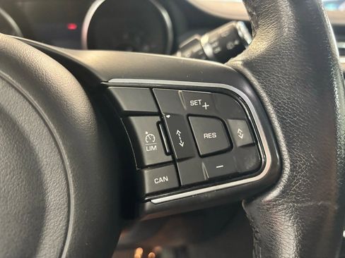 Used 2018 Jaguar E-PACE S image 26