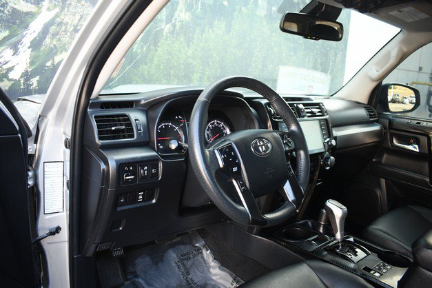 Certified 2021 Toyota 4Runner TRD Off-Road Premium AWD/4WD image 14