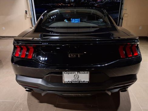 Used 2024 Ford Mustang GT Premium image 5