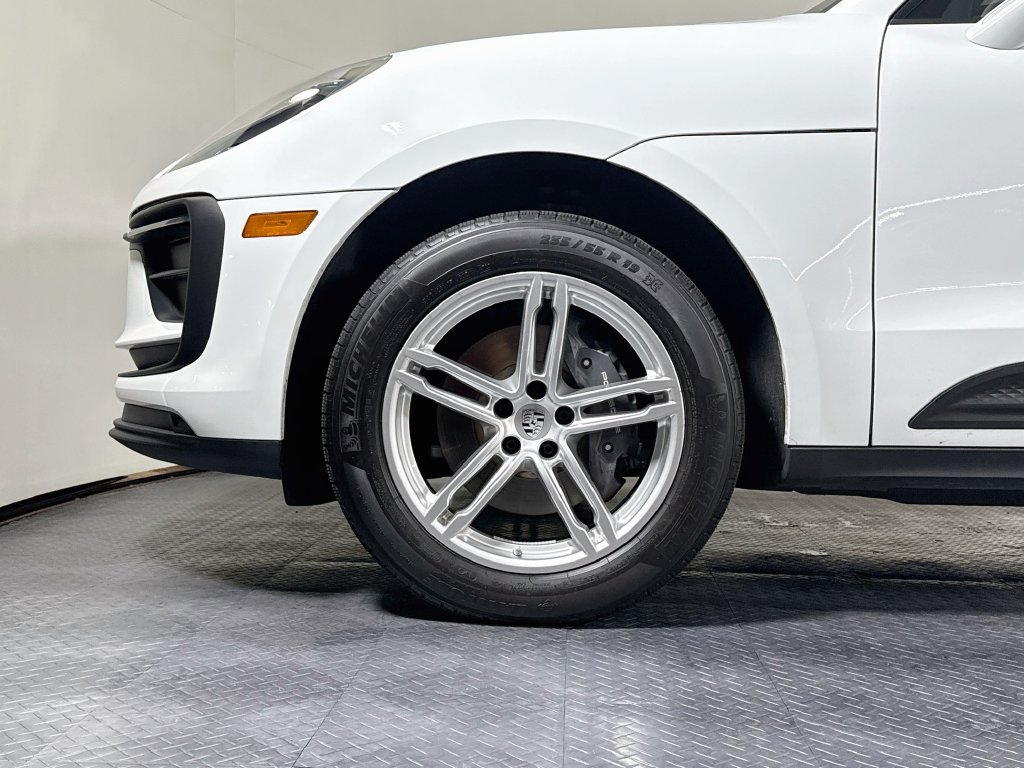 Used 2026 Porsche Macan AWD/4WD image 27