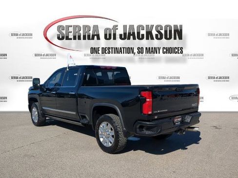 Used 2025 Chevrolet Silverado 2500 High Country w/ High Country Premium Package image 7