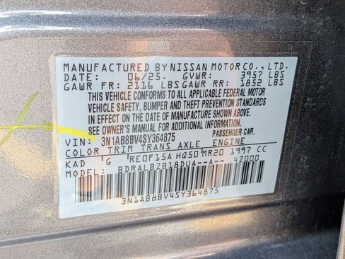 Used 2025 Nissan Sentra S image 27