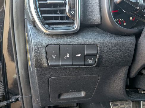 Used 2022 Kia Sportage SX image 8