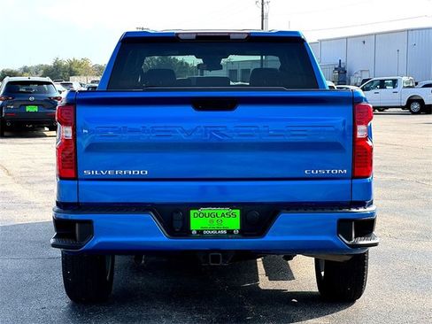 Used 2022 Chevrolet Silverado 1500 Custom image 7