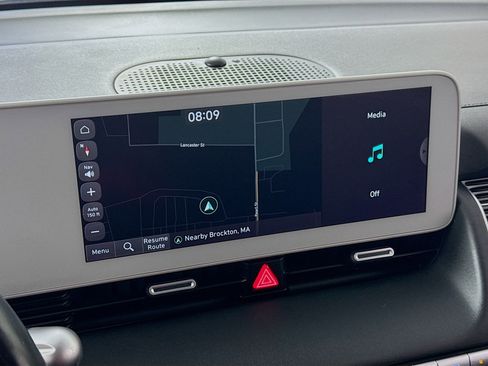 Used 2024 Hyundai Ioniq 5 SEL image 2