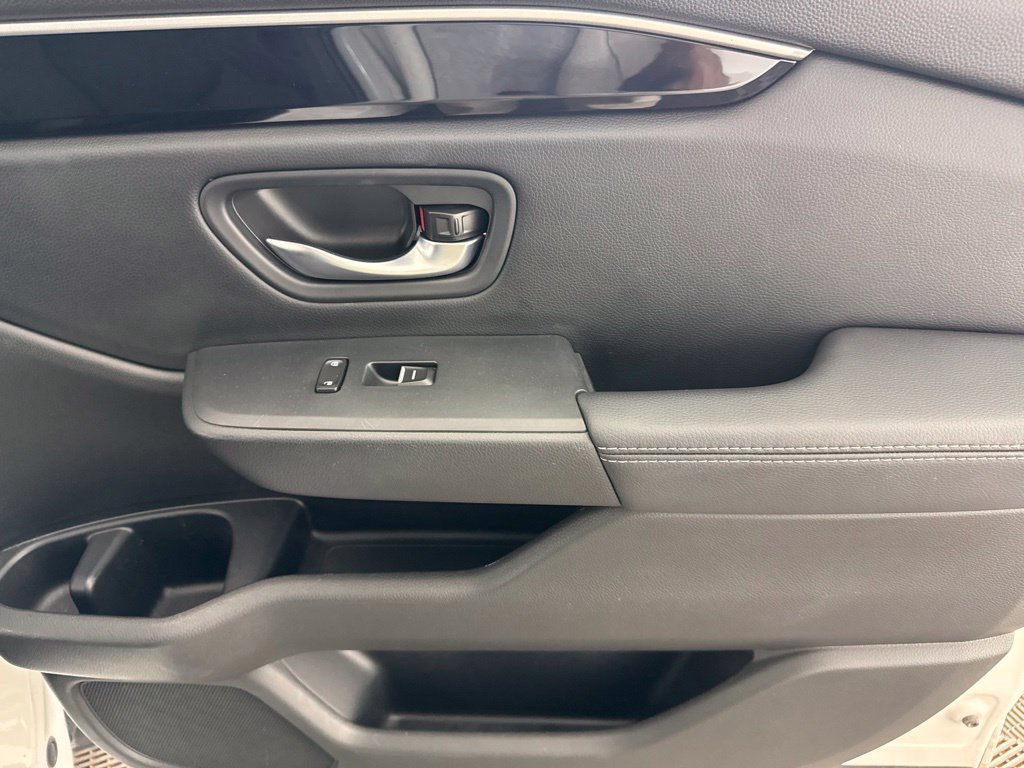 Certified 2025 Honda Pilot Touring image 30
