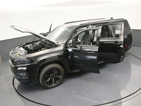 Used 2023 Jeep Wagoneer Series II image 67