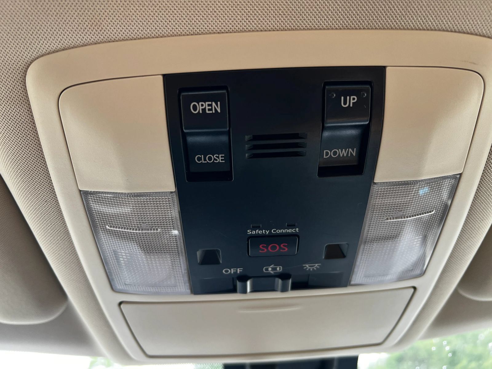 Used 2014 Lexus CT 200h FWD image 26