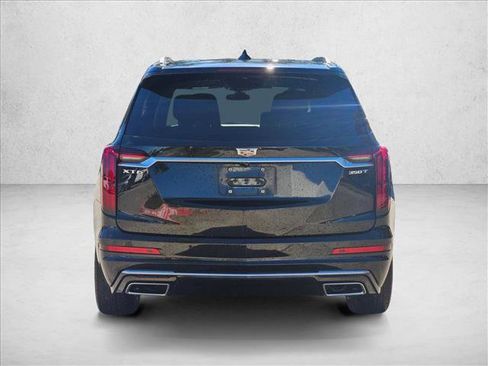 Used 2023 Cadillac XT6 Luxury image 6