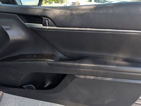Used 2024 Toyota Camry SE FWD image 31