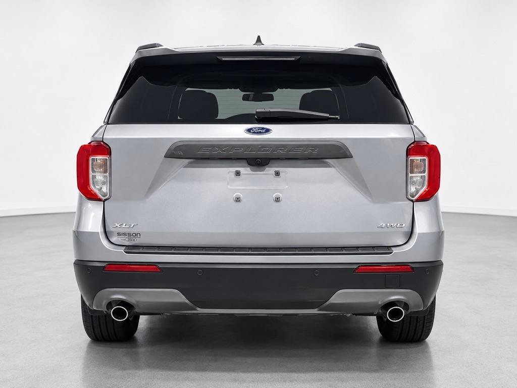 Used 2023 Ford Explorer XLT w/ Equipment Group 202A AWD/4WD image 5
