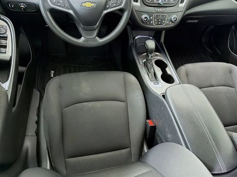 Used 2022 Chevrolet Malibu LT FWD image 27