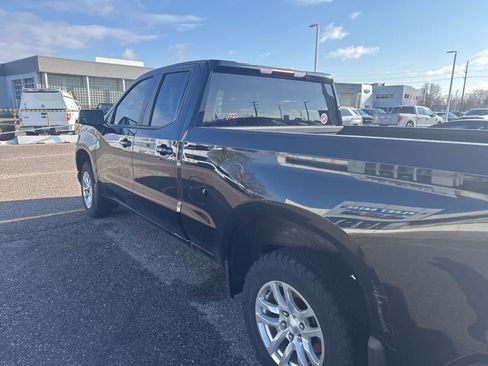 Used 2021 Chevrolet Silverado 1500 LT w/ Z71 Off-Road Package image 16