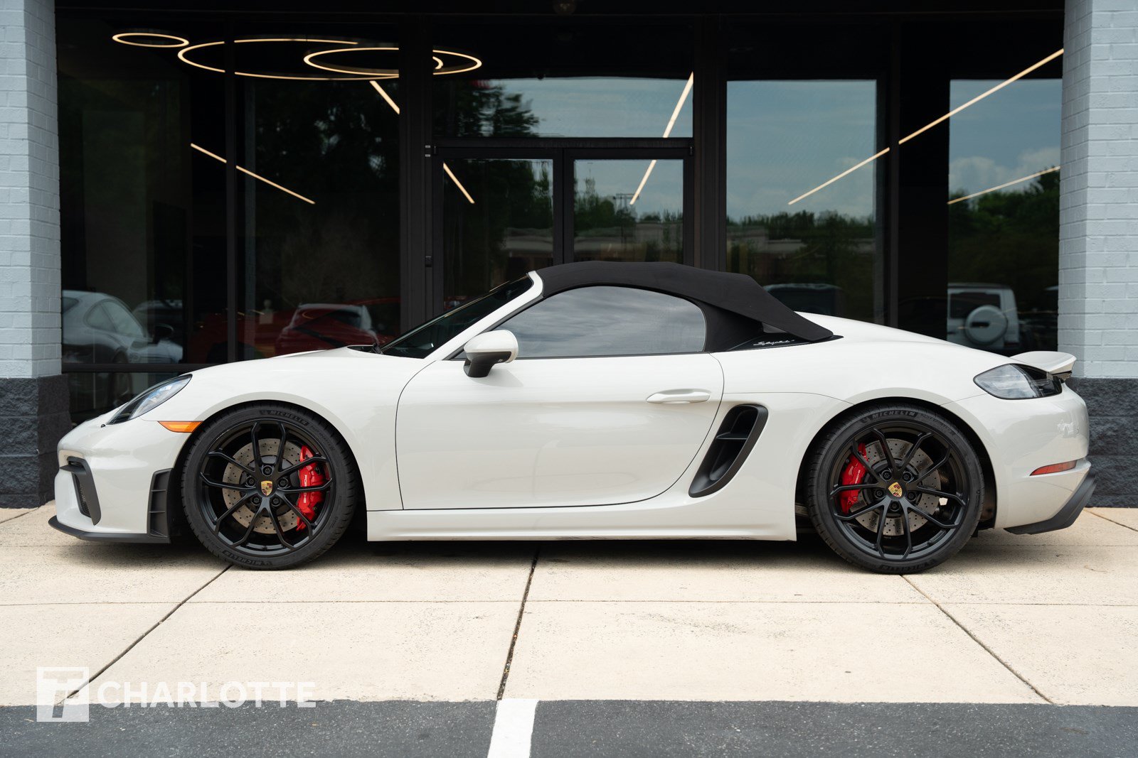 Used 2021 Porsche 718 Boxster Spyder RWD image 1