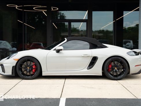 Used 2021 Porsche 718 Boxster Spyder RWD image 1