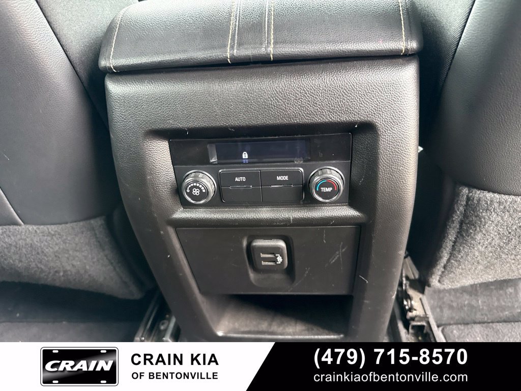 Used 2023 Chevrolet Traverse LT AWD/4WD image 14