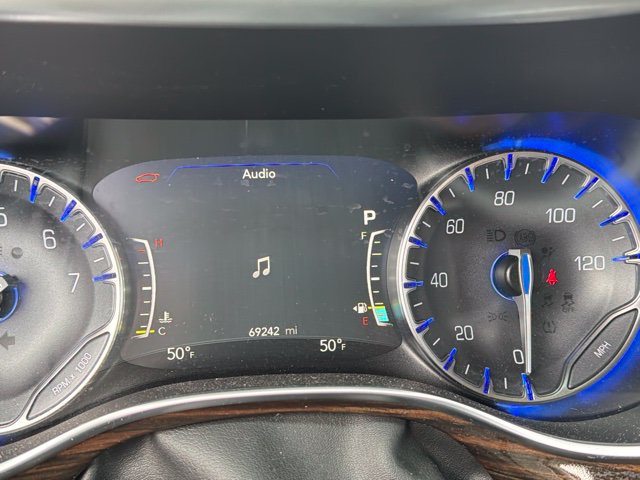 Used 2021 Chrysler Pacifica Pinnacle AWD/4WD image 22