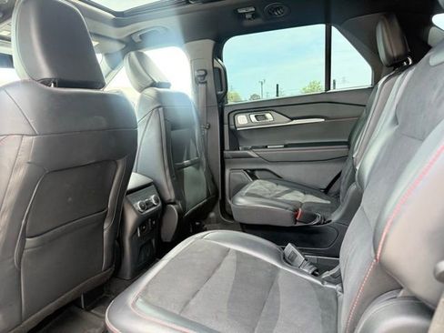 Used 2025 Ford Explorer ST w/ Sun And Sound Package AWD/4WD image 39
