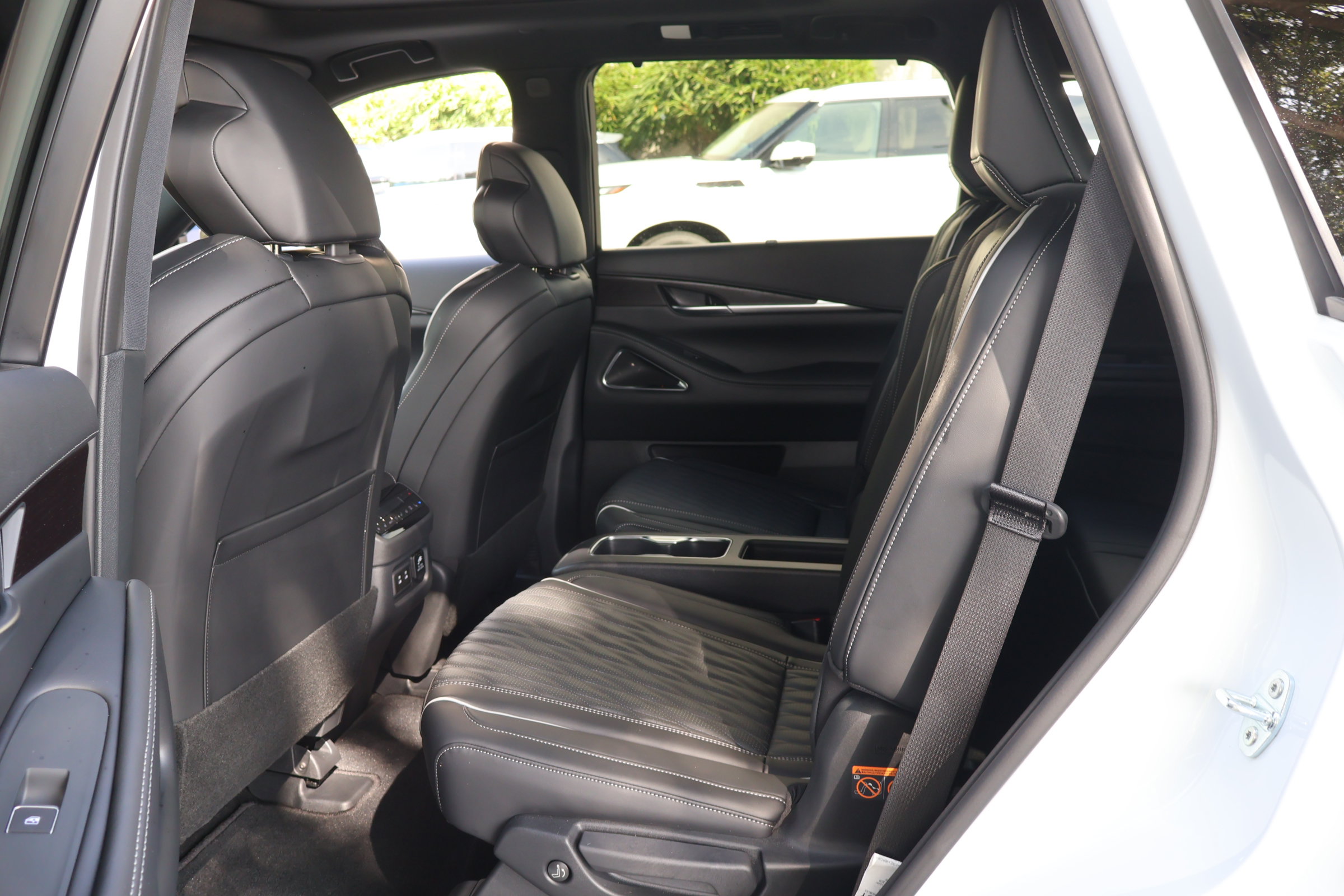 Certified 2026 INFINITI QX60 Autograph w/ Dark Cargo Package AWD/4WD image 17
