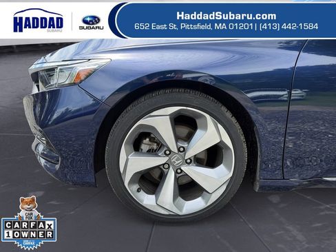 Used 2018 Honda Accord Touring image 15