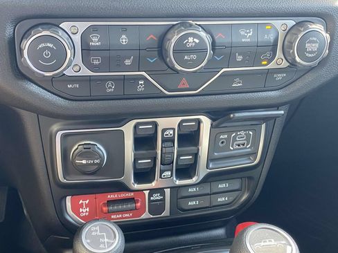 New 2026 Jeep Gladiator Sport AWD/4WD image 28