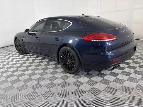 Used 2015 Porsche Panamera 4S image 5