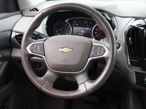 Used 2021 Chevrolet Traverse LT FWD image 7