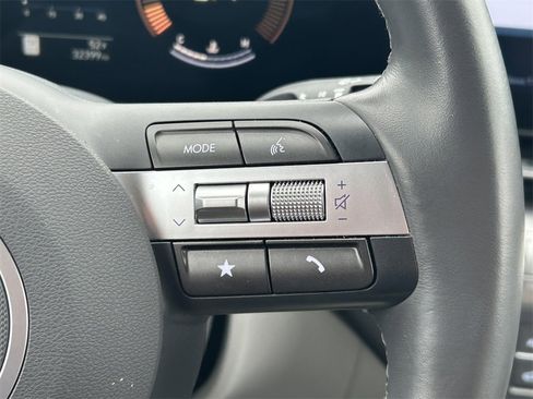 Used 2025 Hyundai Kona SEL image 36