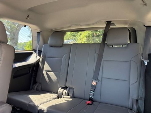 Used 2019 Chevrolet Tahoe LT RWD image 18