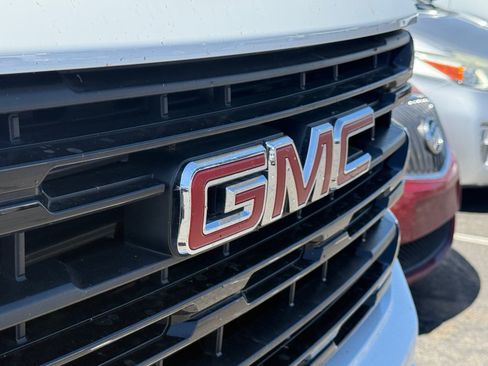 Used 2025 GMC Sierra 1500 Elevation AWD/4WD image 6