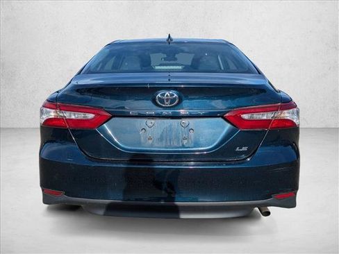 Used 2019 Toyota Camry LE FWD image 6