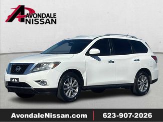 Used 2016 Nissan Pathfinder SV video 1