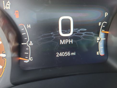 Used 2025 Jeep Compass Latitude image 29