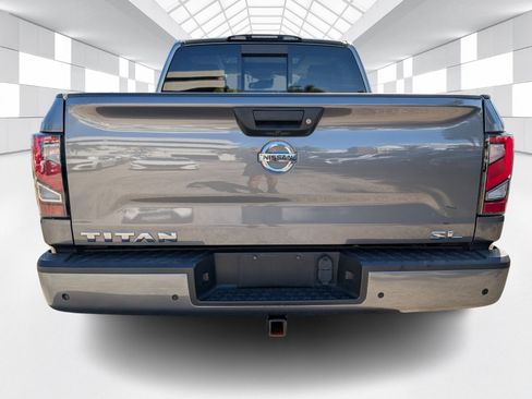 Certified 2021 Nissan Titan SL w/ Moonroof Package image 6